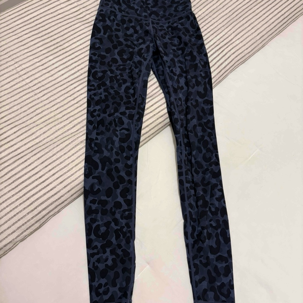 Stylish Black Leopard Print Leggings